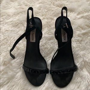 Steve Madden heel